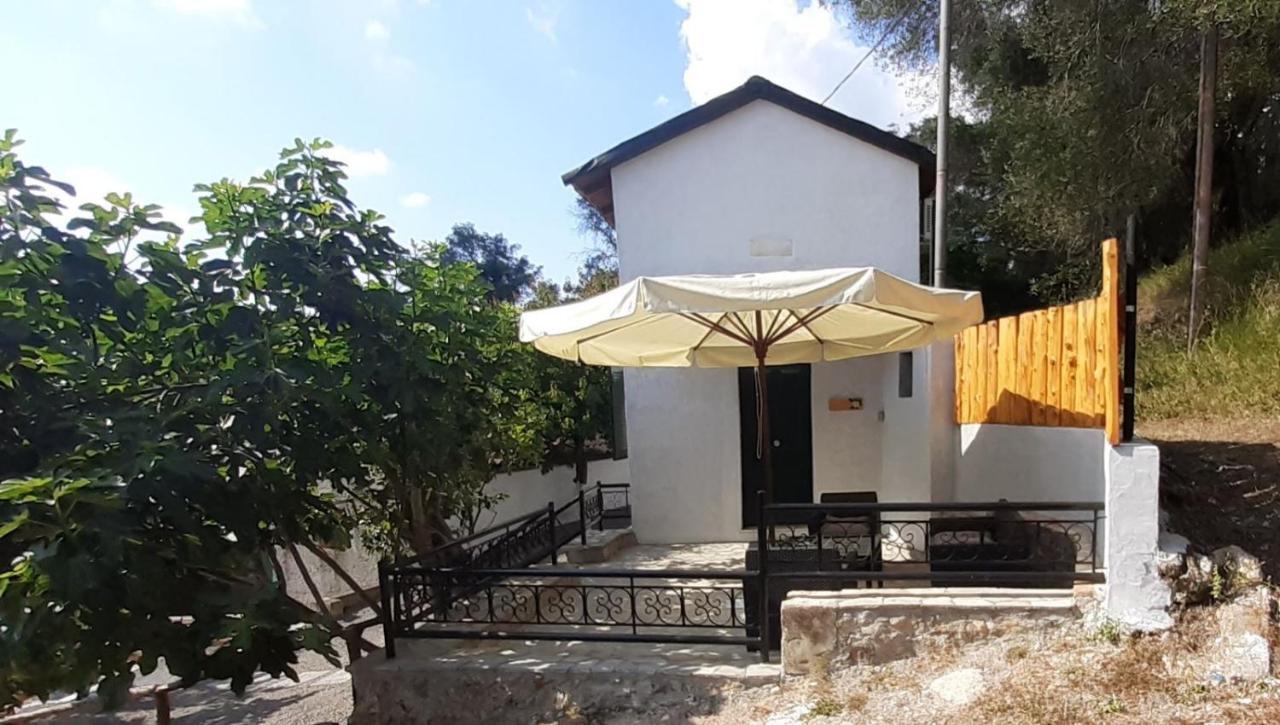 White Manolia Cottage Κάτω Κορακιάνα Εξωτερικό φωτογραφία